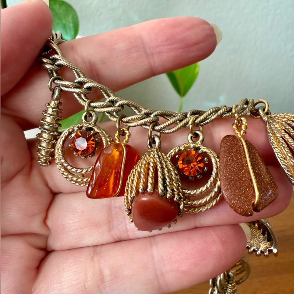 Vintage MCM Dangling Charm Bracelet Chunky Orange Rhinestones Goldstone 60’s - Picture 10 of 10